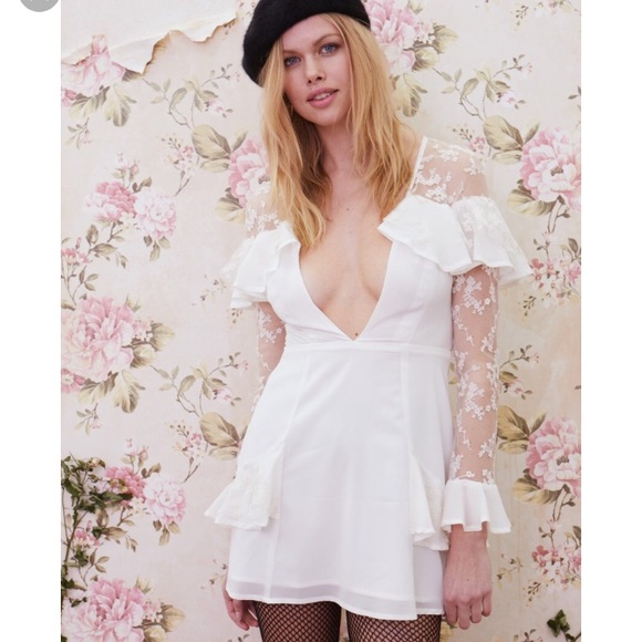 For Love And Lemons Dresses & Skirts - New For Love & lemons 🍋 rosebud embroidery dress